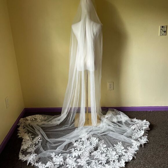 Cathedral Length Wedding Bridal Veil in Bright White Floral Embroidered Applique - Picture 1 of 14